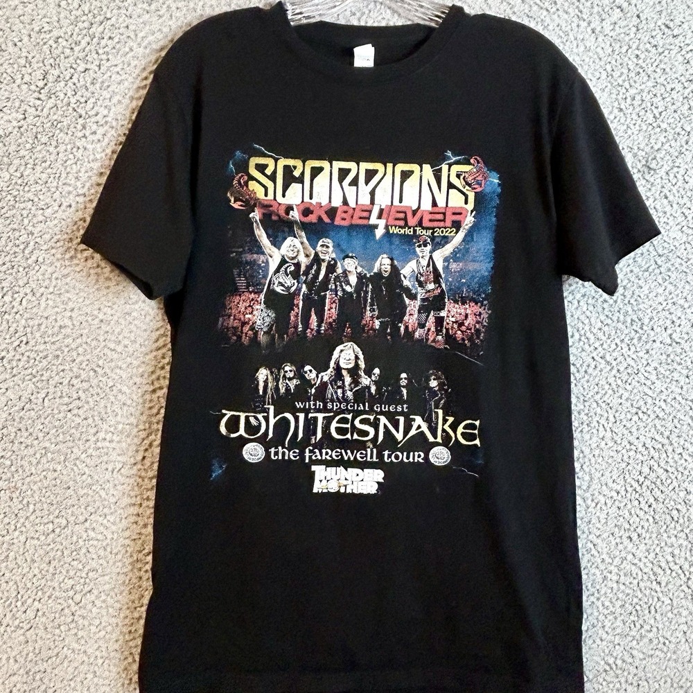 Scorpions Rock Believer World Tour 2022 Official Tour T-Shirt Tee Size Medium